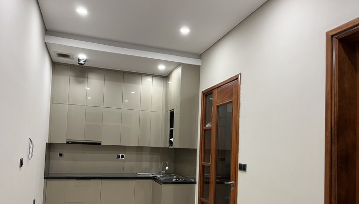 CHO THUÊ NHÀ NGUYÊN CĂN TRONG NGÕ 78 GIÁP BÁT, 3 TẦNG, 50M2, 14 TRIỆU, 3 NGỦ, 3 WC